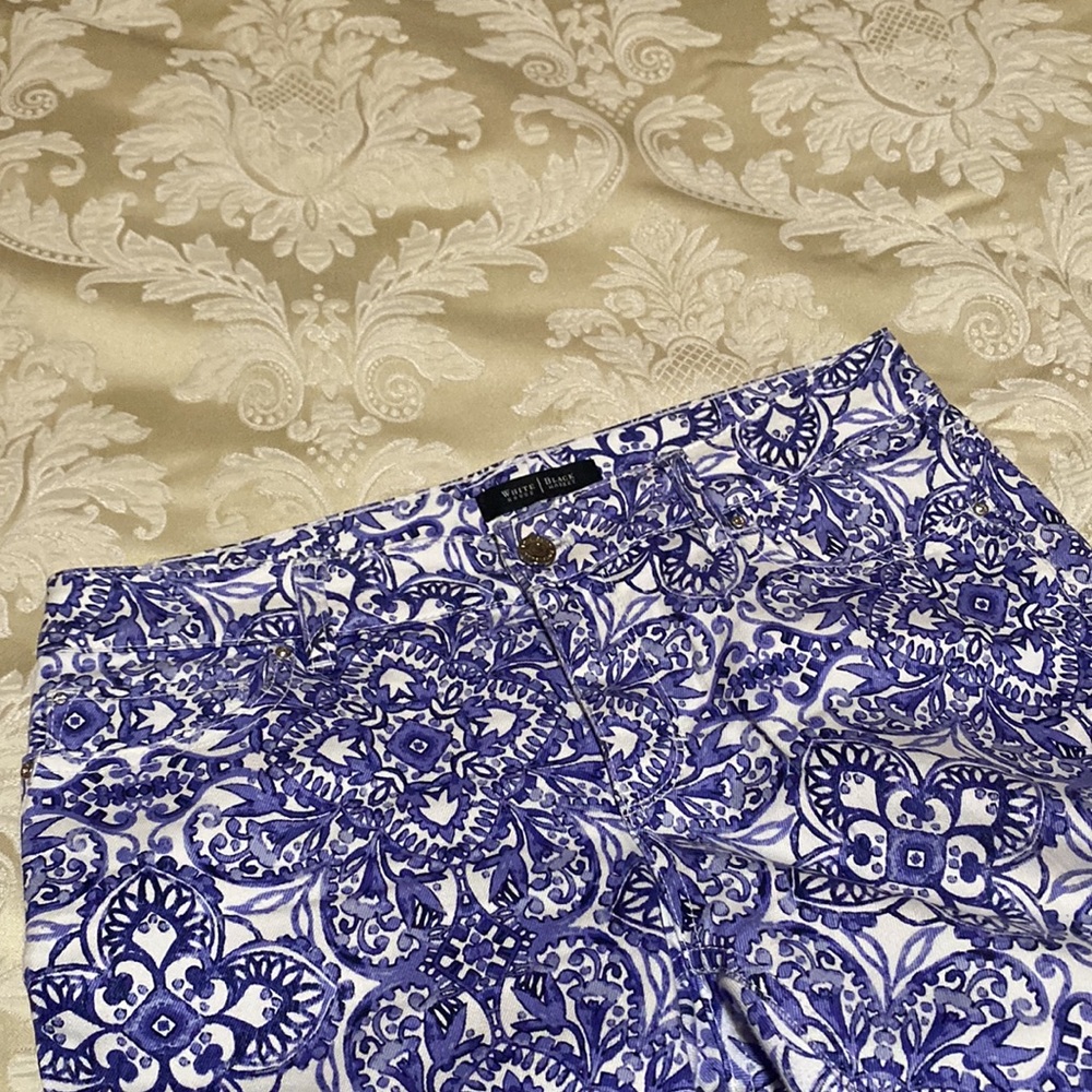NWOT White House Black market slim ankle print jeans